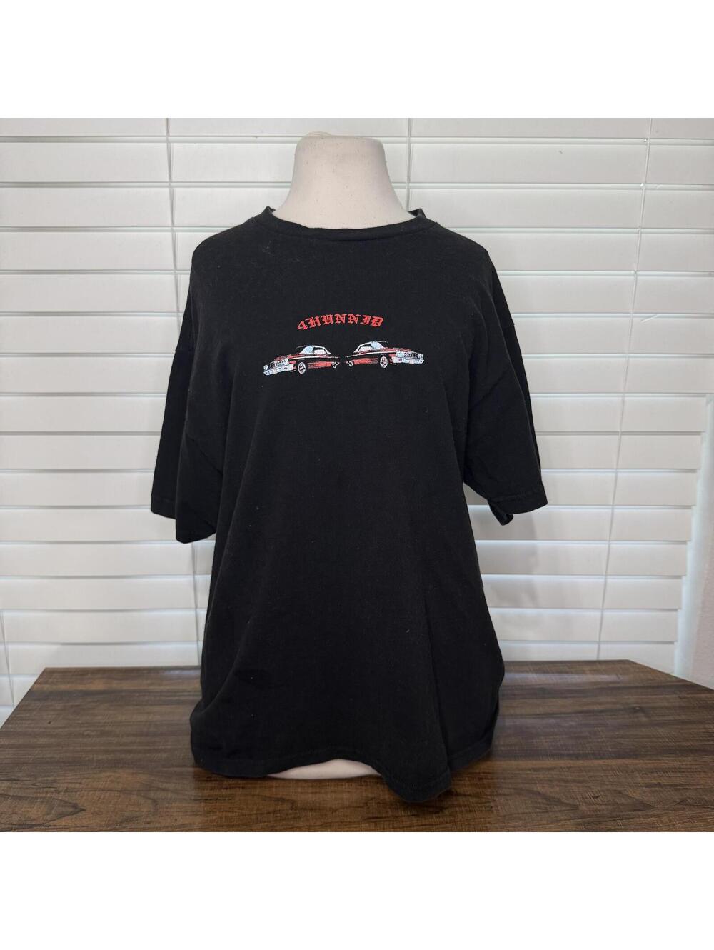4Hunnid Large Black Graphic T-Shirt with Car Design